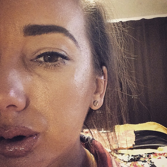 Meet your Posher, Debby - Picture 1 of 1